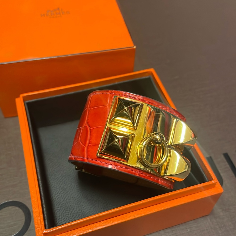 Hermes CDC Crocodile GHW Geranium Bracelet